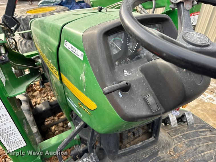 image for item ER0348 John Deere 4410 MFWD tractor