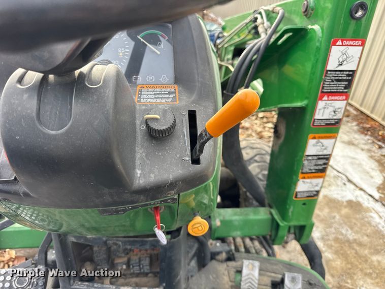 image for item ER0348 John Deere 4410 MFWD tractor