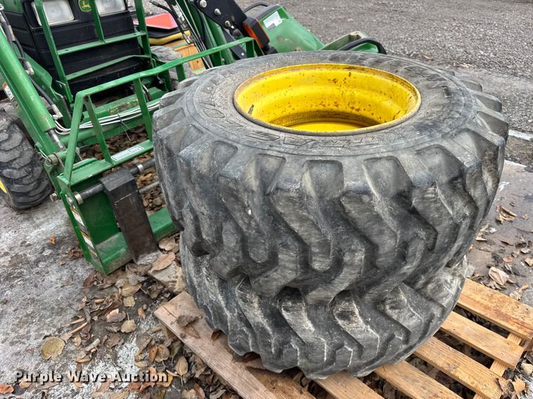 image for item ER0348 John Deere 4410 MFWD tractor