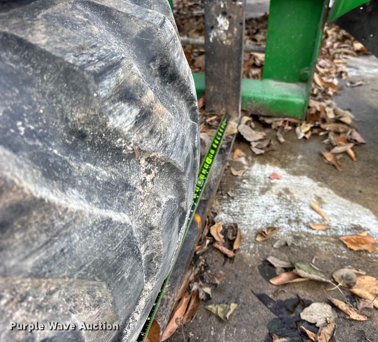 image for item ER0348 John Deere 4410 MFWD tractor