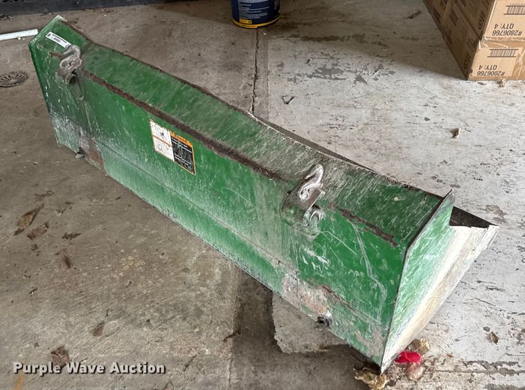 image for item ER0349 John Deere bucket