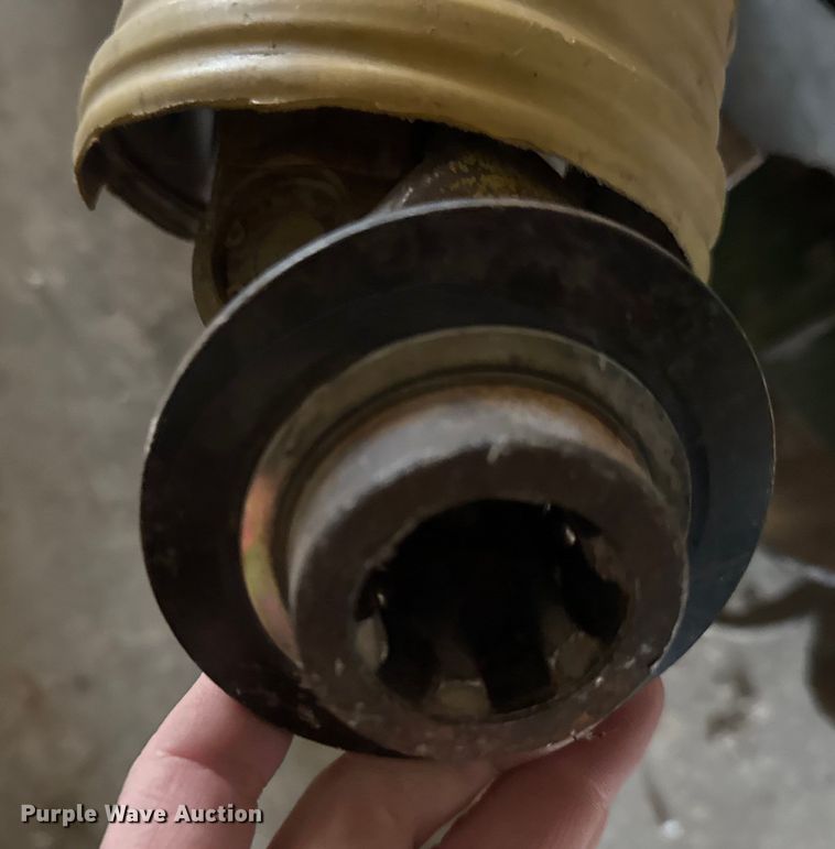 image for item ER0350 John Deere 665 tiller