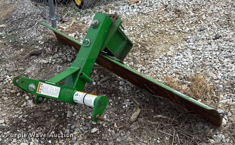 image for item ER0351 Frontier RB1084 three point blade