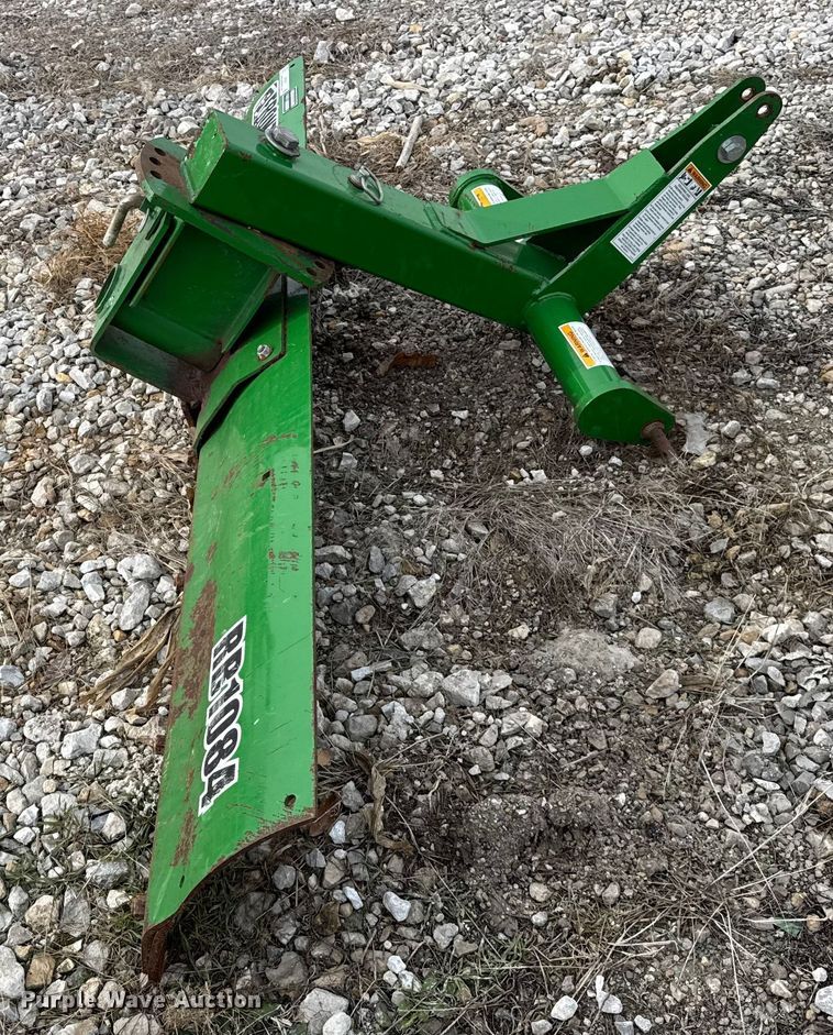 image for item ER0351 Frontier RB1084 three point blade