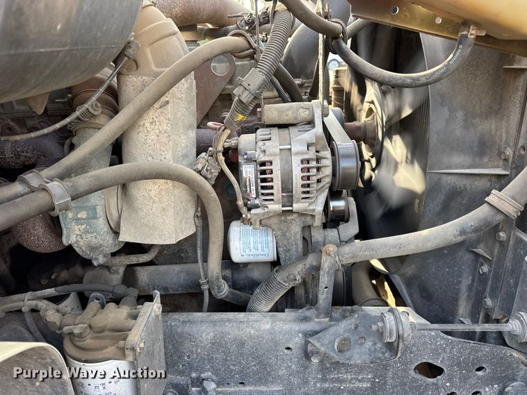 image for item ER0364 1999 International 4900 dump truck