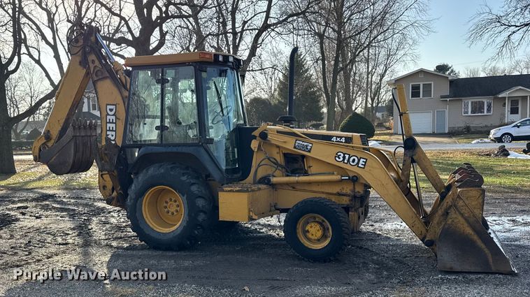 image for item ER0365 1998 John Deere 310E backhoe