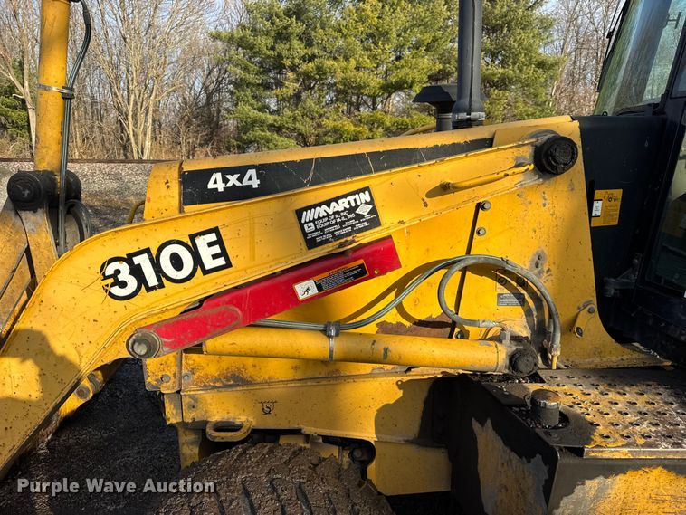 image for item ER0365 1998 John Deere 310E backhoe