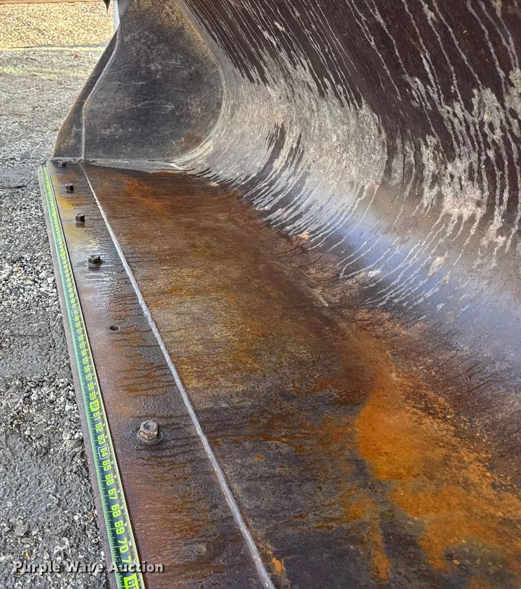 image for item ER0365 1998 John Deere 310E backhoe