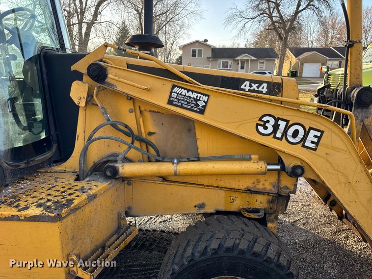 image for item ER0365 1998 John Deere 310E backhoe