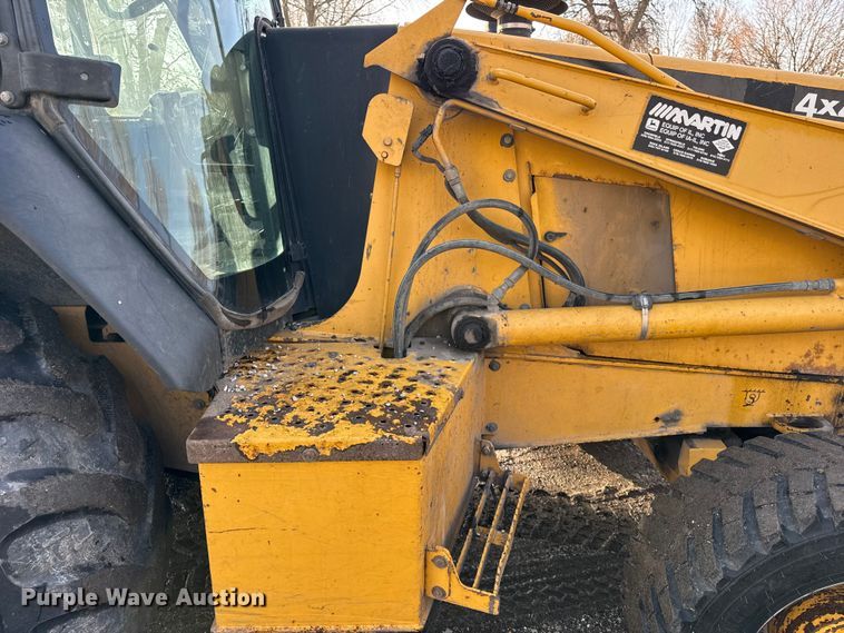 image for item ER0365 1998 John Deere 310E backhoe