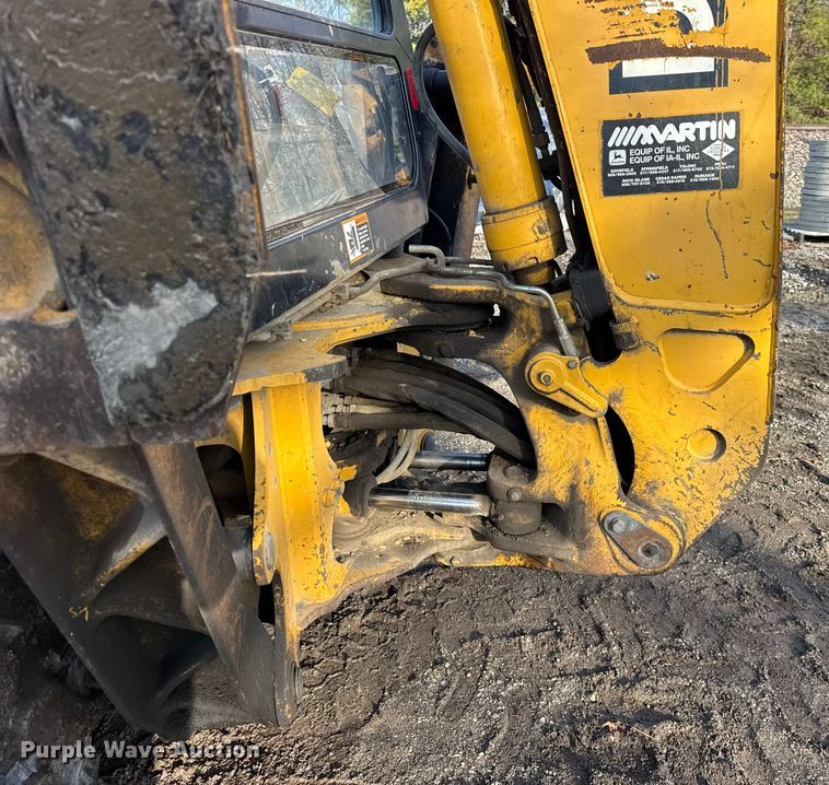 image for item ER0365 1998 John Deere 310E backhoe