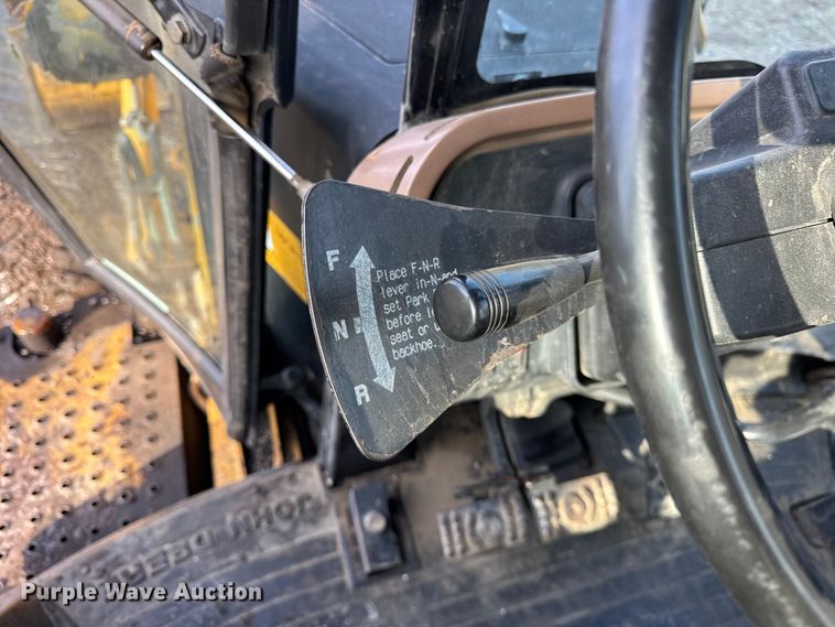 image for item ER0365 1998 John Deere 310E backhoe