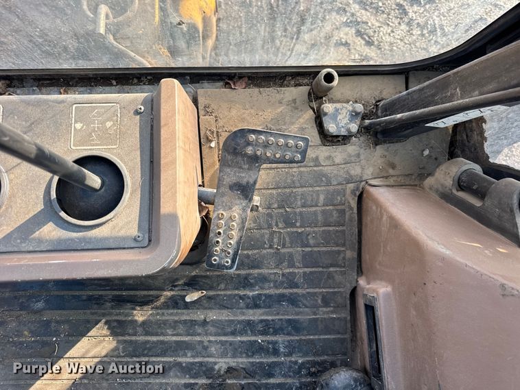 image for item ER0365 1998 John Deere 310E backhoe