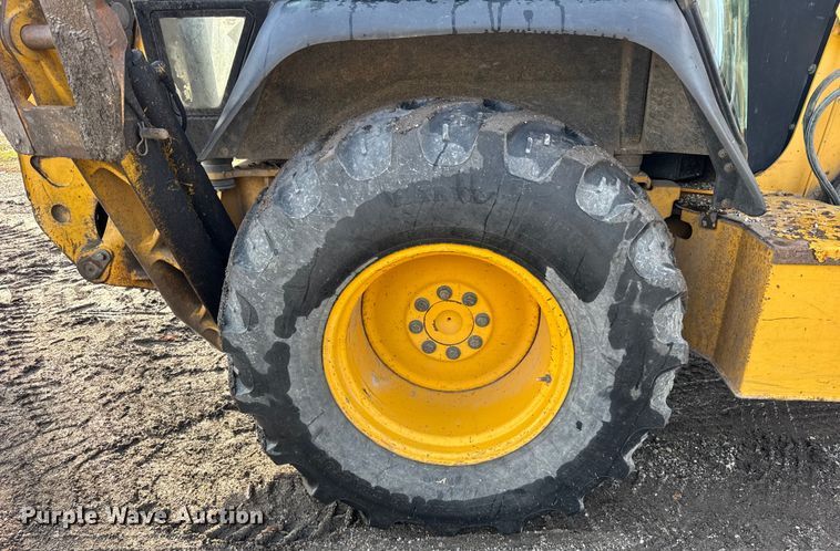 image for item ER0365 1998 John Deere 310E backhoe