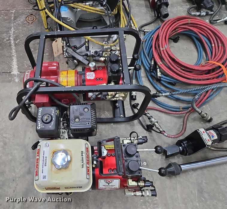 image for item ES2568 TNT rescue equipment