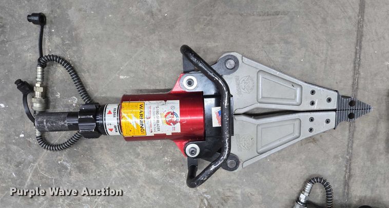 image for item ES2568 TNT rescue equipment