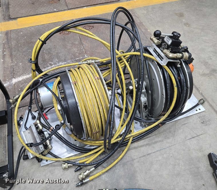 image for item ES2568 TNT rescue equipment