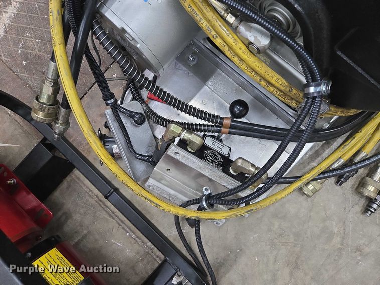 image for item ES2568 TNT rescue equipment