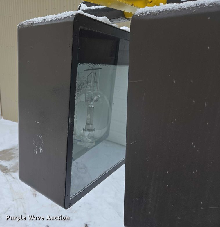 image for item ES2569 Shop built light plant