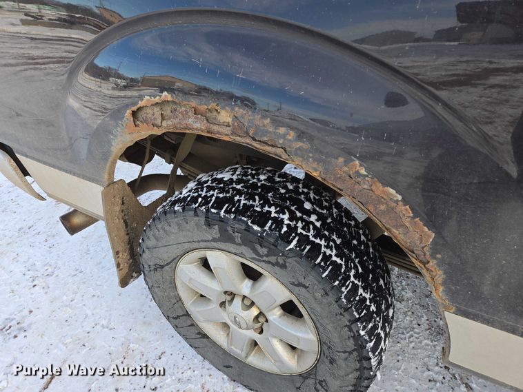 image for item ES2630 2013 Ford F150 XLT Crew Cab pickup truck