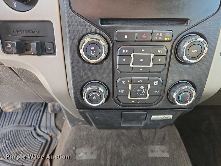 image for item ES2630 2013 Ford F150 XLT Crew Cab pickup truck