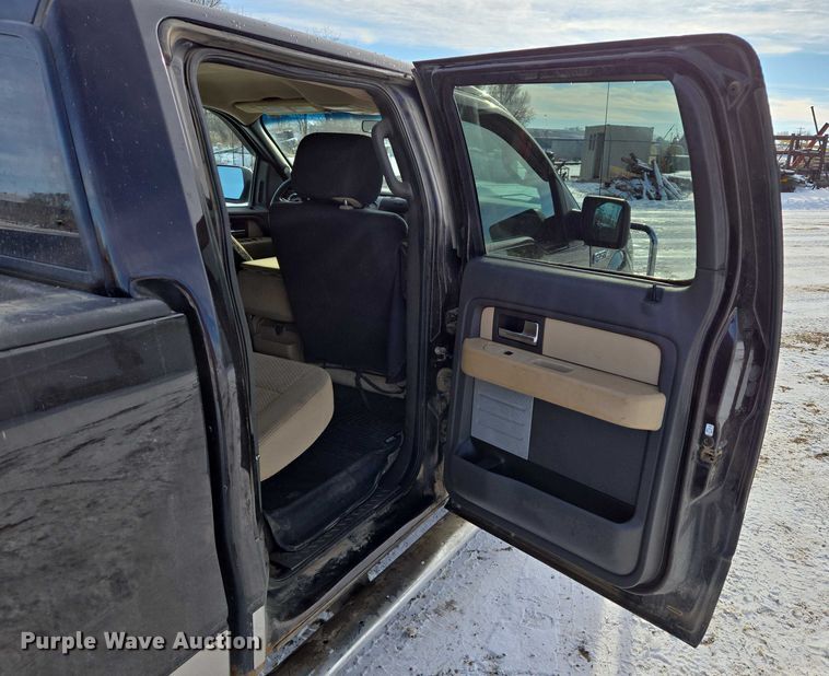 image for item ES2630 2013 Ford F150 XLT Crew Cab pickup truck