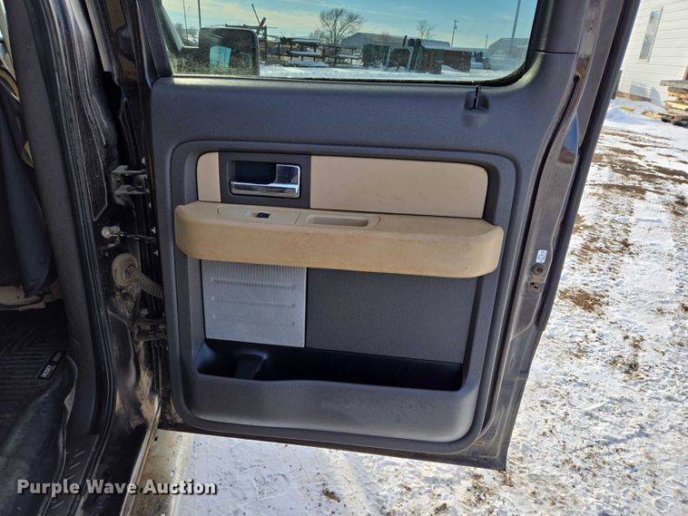 image for item ES2630 2013 Ford F150 XLT Crew Cab pickup truck