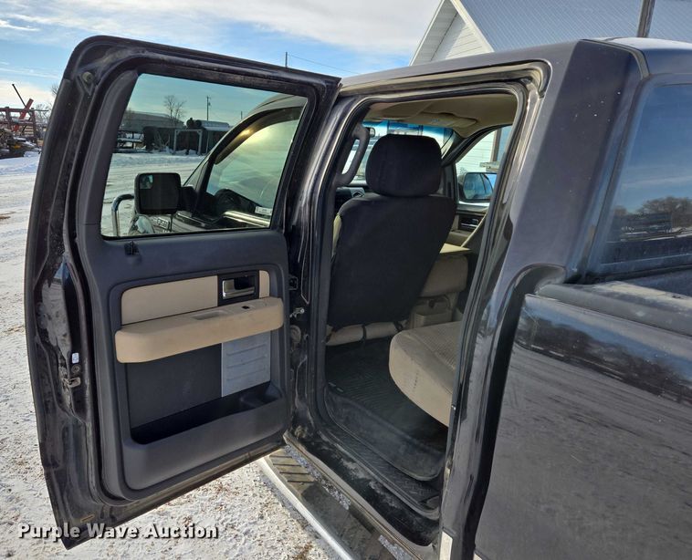 image for item ES2630 2013 Ford F150 XLT Crew Cab pickup truck