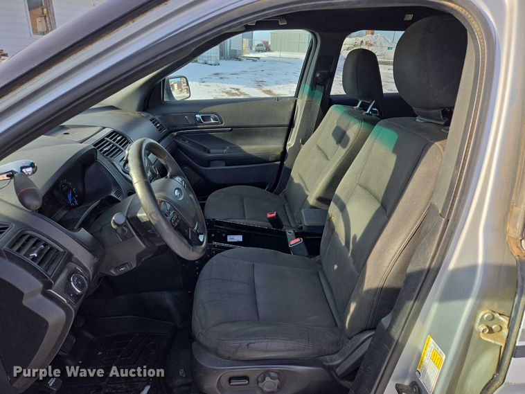 image for item ES2631 2018 Ford Explorer Police Interceptor SUV