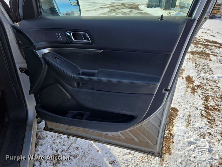 image for item ES2631 2018 Ford Explorer Police Interceptor SUV