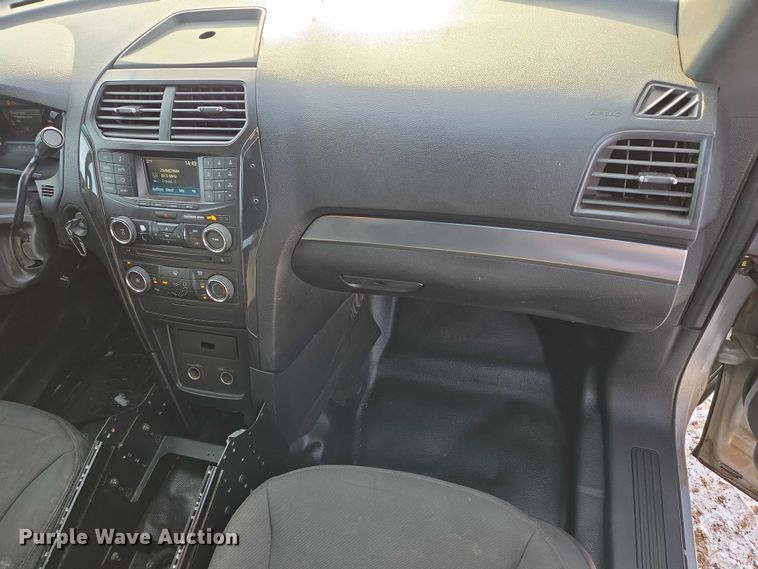 image for item ES2631 2018 Ford Explorer Police Interceptor SUV