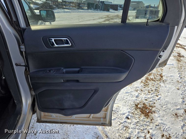 image for item ES2631 2018 Ford Explorer Police Interceptor SUV