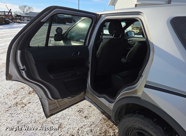 image for item ES2631 2018 Ford Explorer Police Interceptor SUV