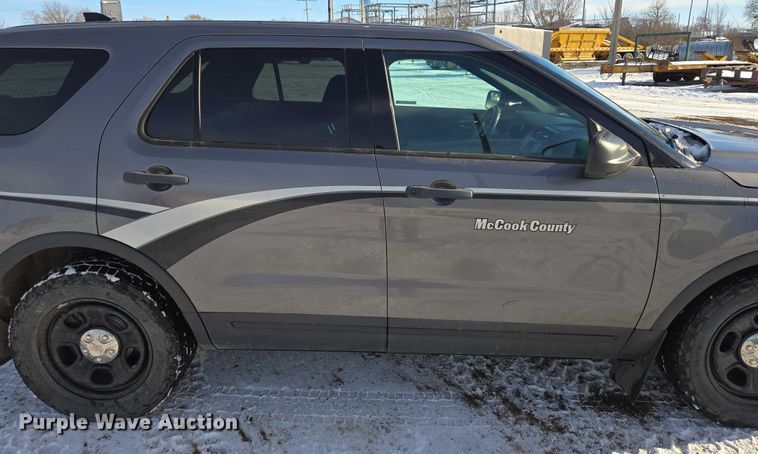 image for item ES2632 2017 Ford Explorer Police Interceptor SUV