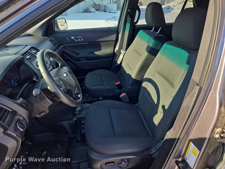 image for item ES2632 2017 Ford Explorer Police Interceptor SUV