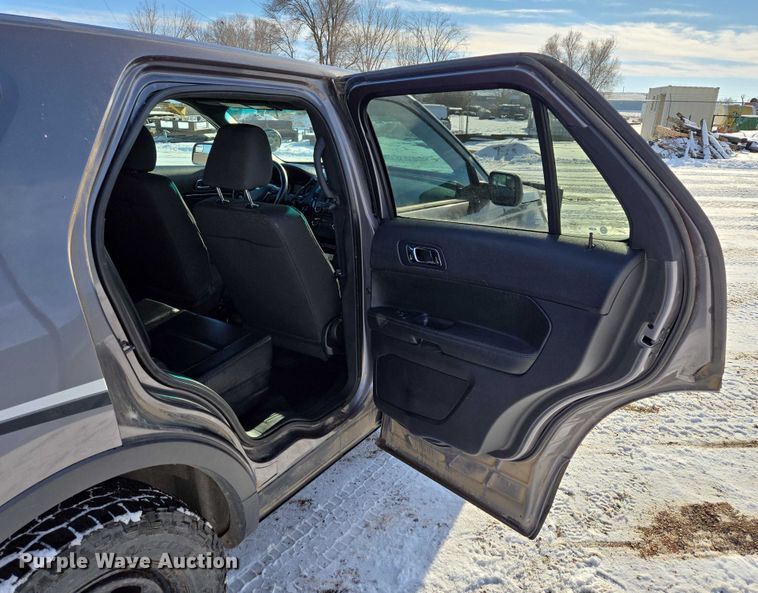 image for item ES2632 2017 Ford Explorer Police Interceptor SUV