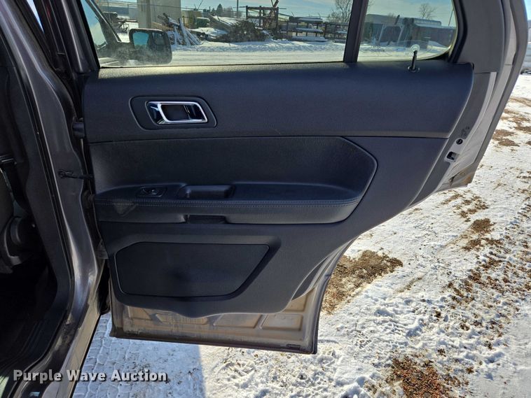 image for item ES2632 2017 Ford Explorer Police Interceptor SUV