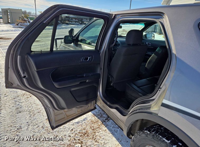 image for item ES2632 2017 Ford Explorer Police Interceptor SUV