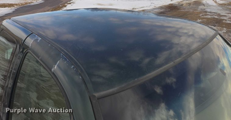 image for item ES2633 2004 Chevrolet Silverado 2500 Ext. Cab pickup truck