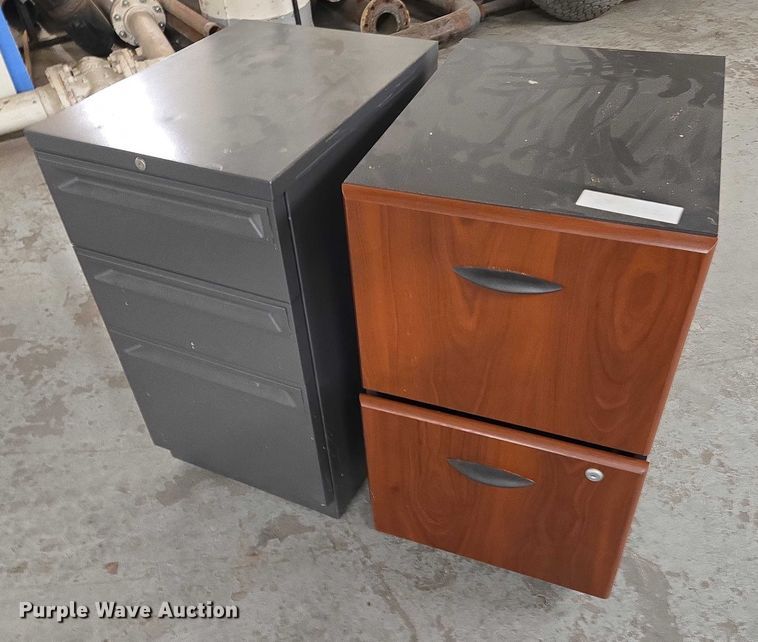 image for item ES2643 (3) file cabinets