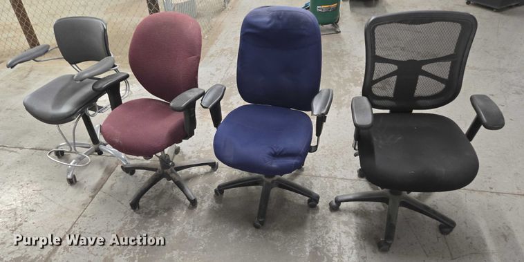 image for item ES2647 (6) office chairs