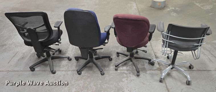 image for item ES2647 (6) office chairs