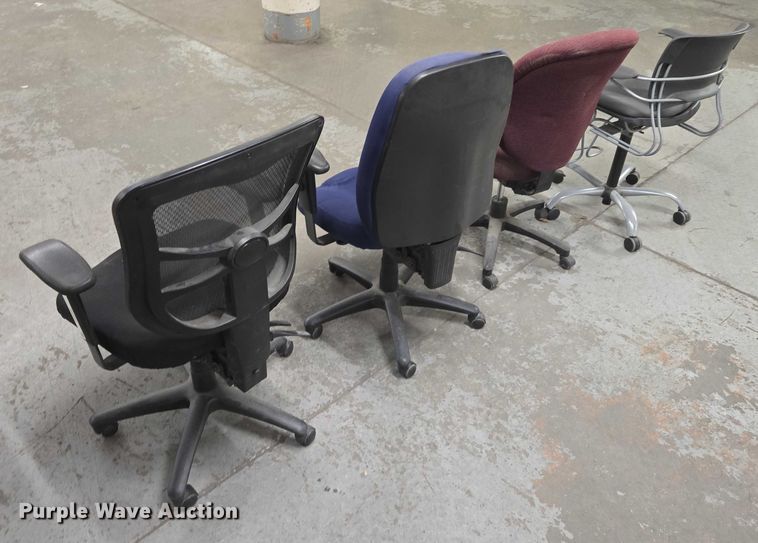 image for item ES2647 (6) office chairs
