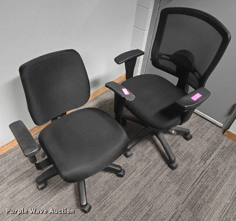 image for item ES2647 (6) office chairs