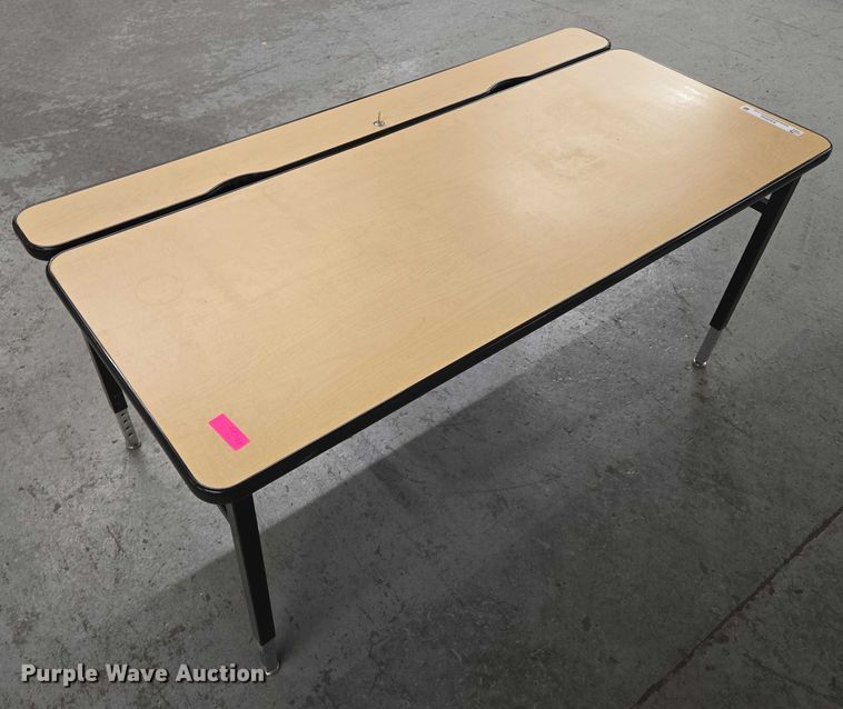 image for item ES2650 (2) tables