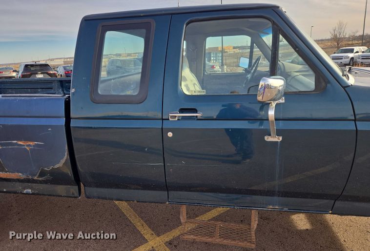 image for item ES2652 1997 Ford F250 Ext. Cab pickup truck