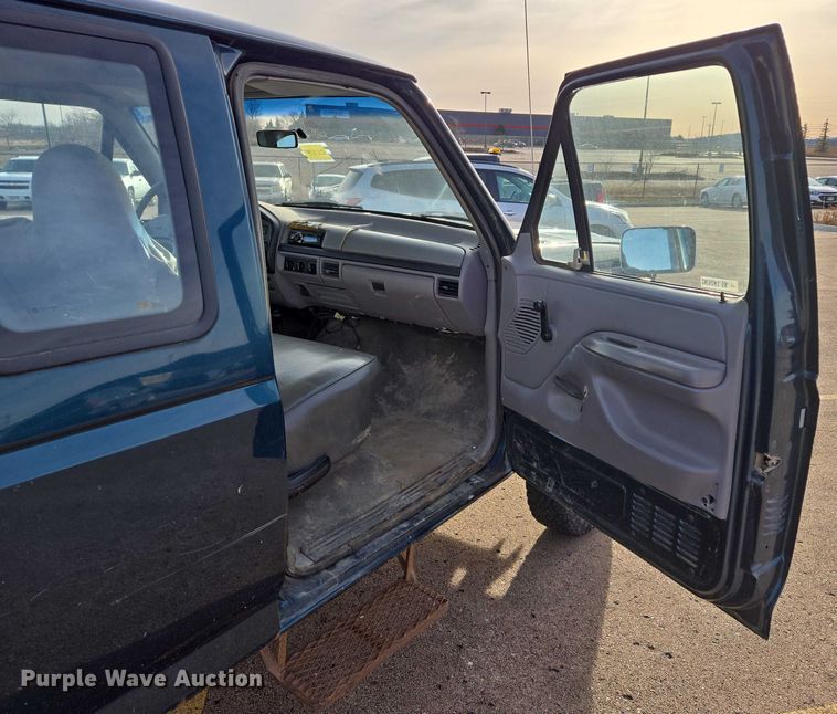 image for item ES2652 1997 Ford F250 Ext. Cab pickup truck