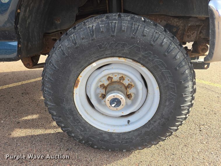 image for item ES2652 1997 Ford F250 Ext. Cab pickup truck