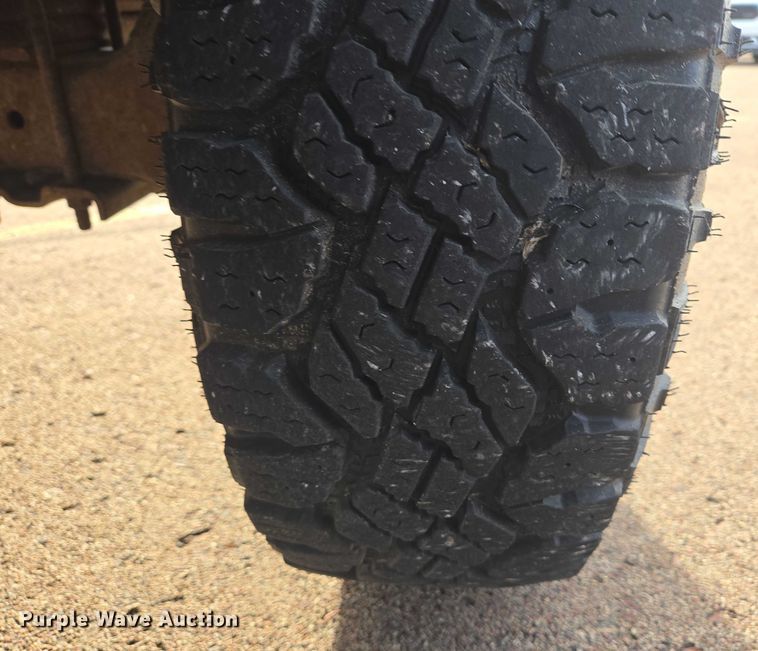 image for item ES2652 1997 Ford F250 Ext. Cab pickup truck