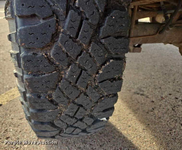 image for item ES2652 1997 Ford F250 Ext. Cab pickup truck